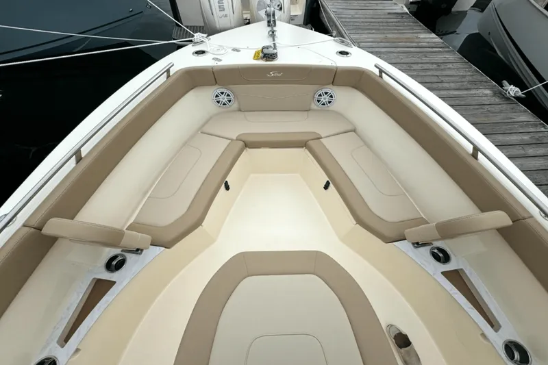 Slide: The Image of Scout 240 XSF 2025 - 29