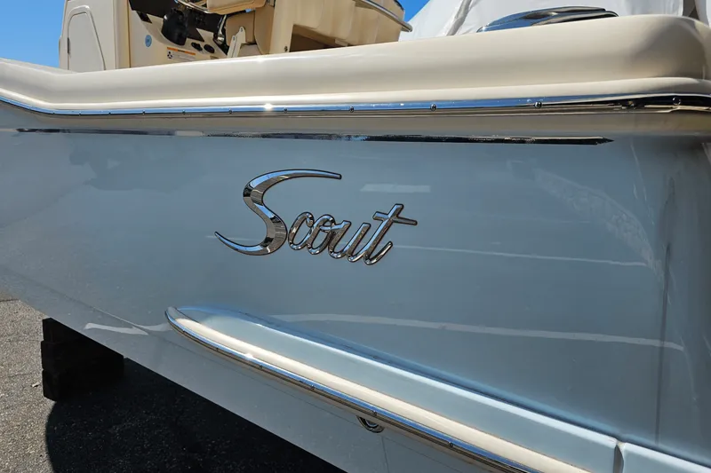 Slide: The Image of Scout 240 XSF 2025 - 6