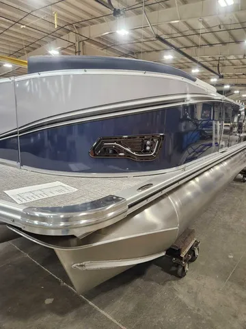 Slide: The Image of Avalon 2385 25 LSZ QLS 2026 - 2