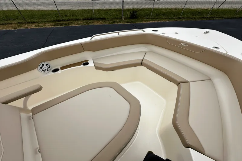 Slide: The Image of Scout 215 XSF 2025 - 17