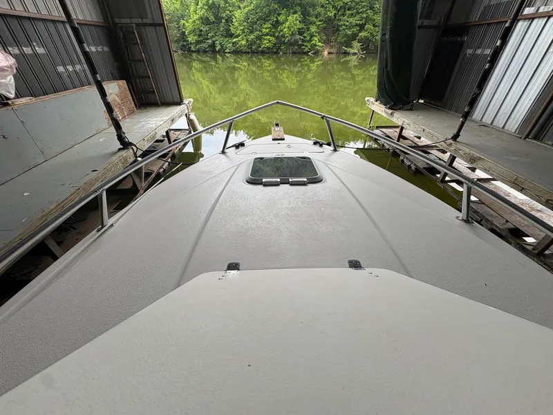 Slide: The Image of Intrepid Cuddy Center Console 2002 - 32