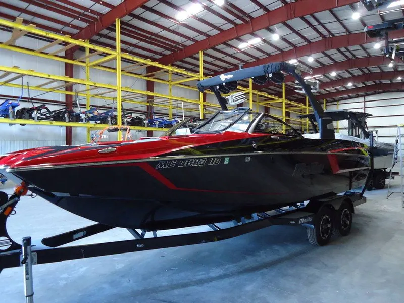 Slide: The Image of Malibu Boats 24 MXZ 2017 - 24