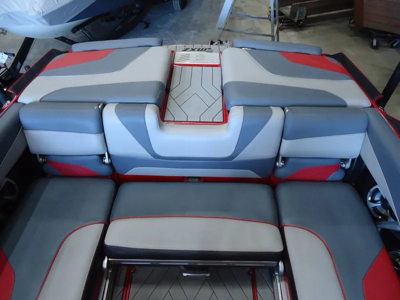 Slide: The Image of Malibu Boats 24 MXZ 2017 - 11