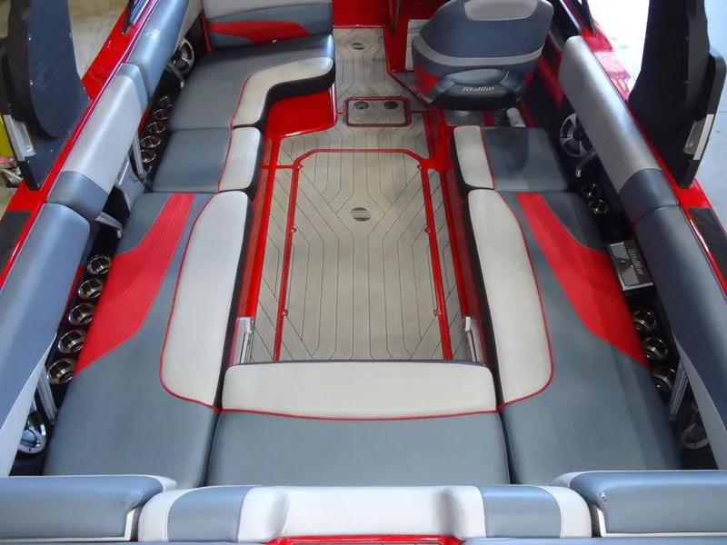 Slide: The Image of Malibu Boats 24 MXZ 2017 - 3