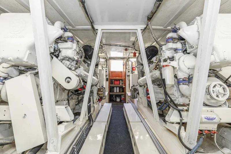 Slide: The Image of Hatteras 60 Convertible 1978 - 35