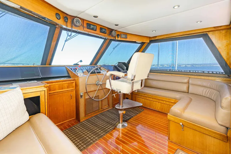 Slide: The Image of Hatteras 60 Convertible 1978 - 11