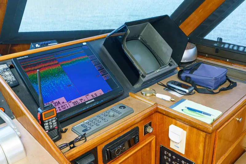 Slide: The Image of Hatteras 60 Convertible 1978 - 14