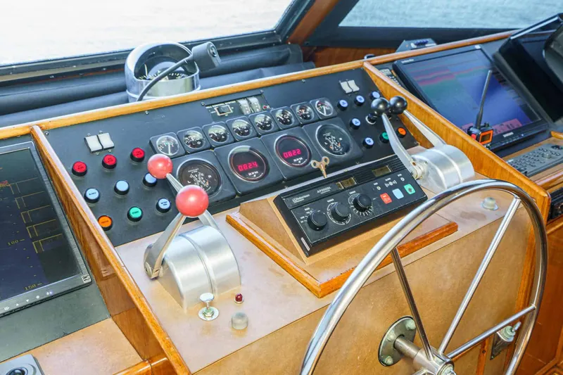 Slide: The Image of Hatteras 60 Convertible 1978 - 12