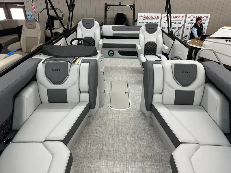 Slide: The Image of Alera Marine 23L 2026 - 27