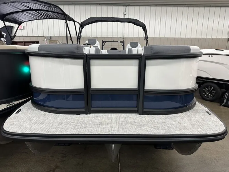 Slide: The Image of Alera Marine 23L 2026 - 2