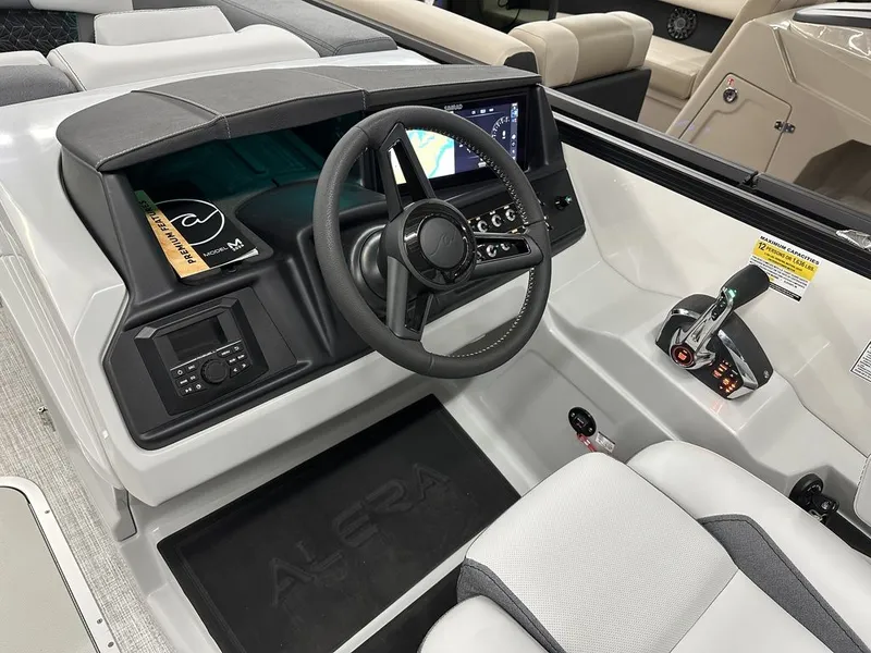 Slide: The Image of Alera Marine 23L 2026 - 8