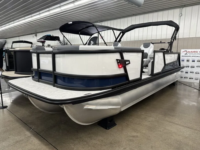 The Image of Alera Marine 23L 2026 - 0