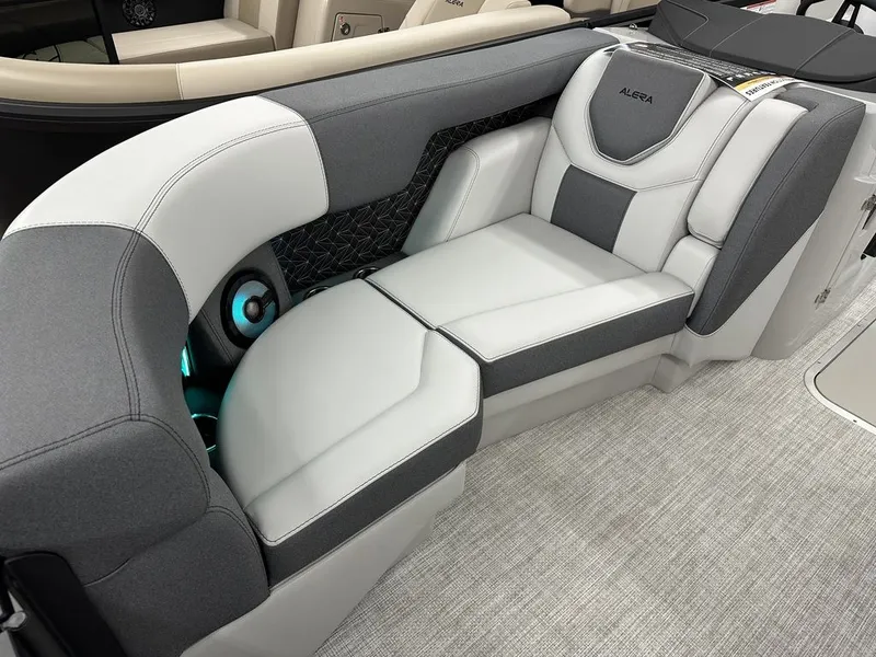 Slide: The Image of Alera Marine 23L 2026 - 25