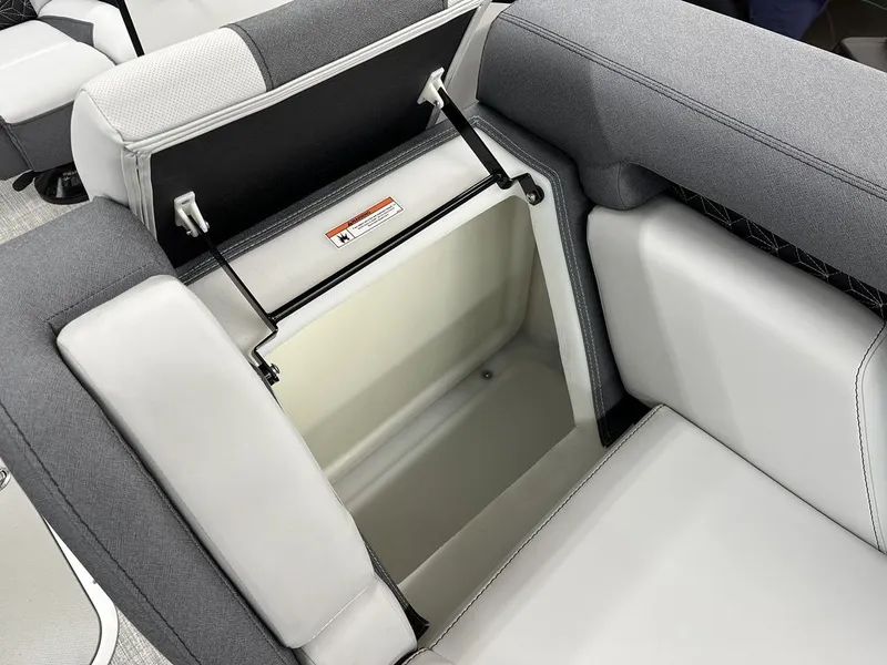 Slide: The Image of Alera Marine 23L 2026 - 16