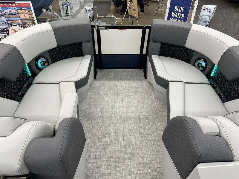 Slide: The Image of Alera Marine 23L 2026 - 19