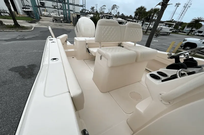 Slide: The Image of Grady-White Fisherman 236 2025 - 7