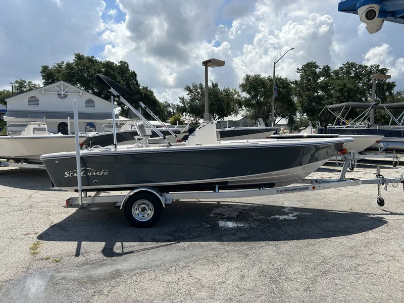 The Image of Carolina SEA CHASER 21 LX 2026 - 0