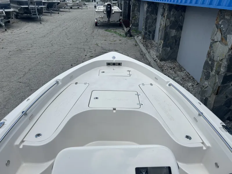 Slide: The Image of Carolina SEA CHASER 21 LX 2026 - 6