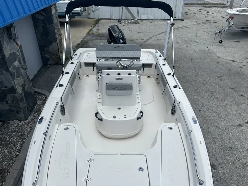 Slide: The Image of Carolina SEA CHASER 21 LX 2026 - 7