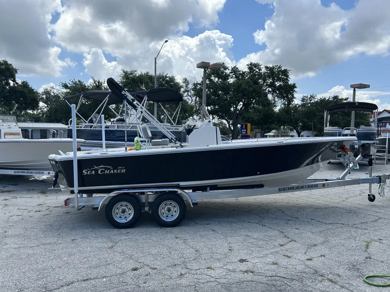 The Image of Carolina SEA CHASER 23 LX 2026 - 0