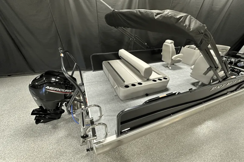 Slide: The Image of Premier 220 Sunscape 2025 - 12