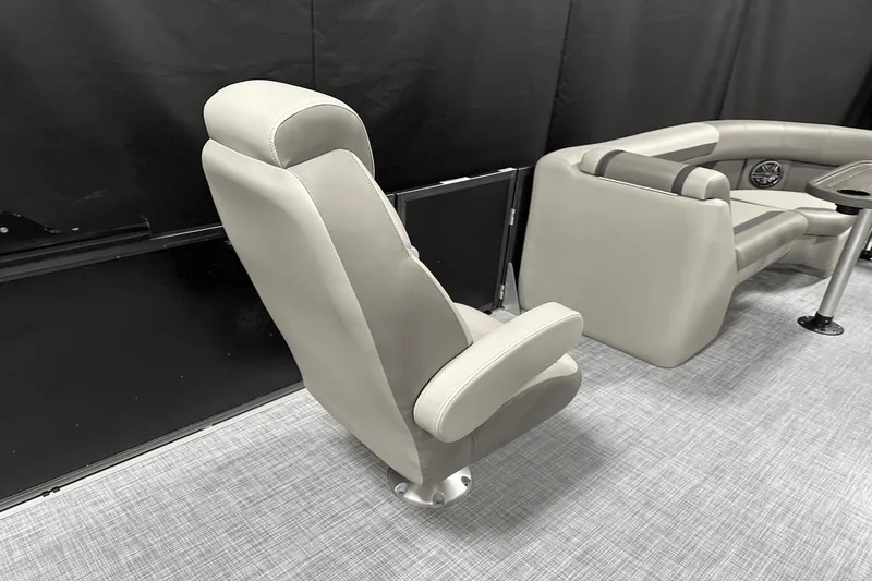 Slide: The Image of Premier 220 Sunscape 2025 - 37