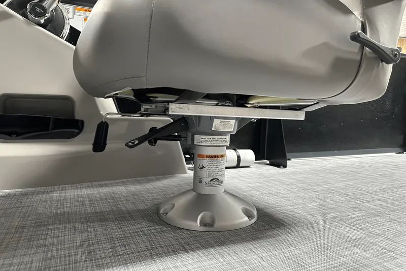 Slide: The Image of Premier 220 Sunscape 2025 - 51