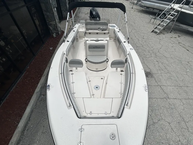 Slide: The Image of Carolina SEA CHASER 22 HFC 2026 - 5