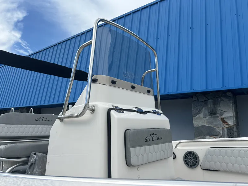 Slide: The Image of Carolina SEA CHASER 22 HFC 2026 - 6