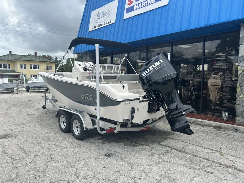 Slide: The Image of Carolina SEA CHASER 22 HFC 2026 - 2