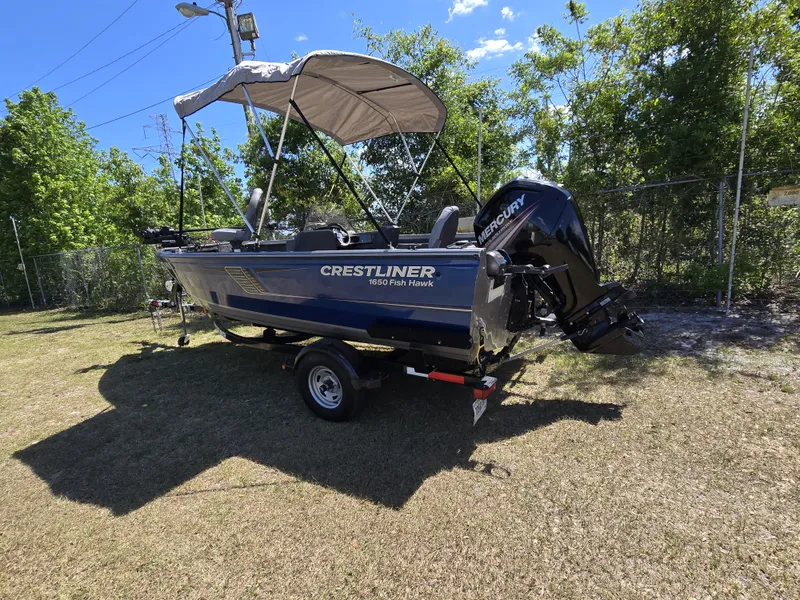 Slide: The Image of Crestliner 1650 FISH HAWK 2016 - 3