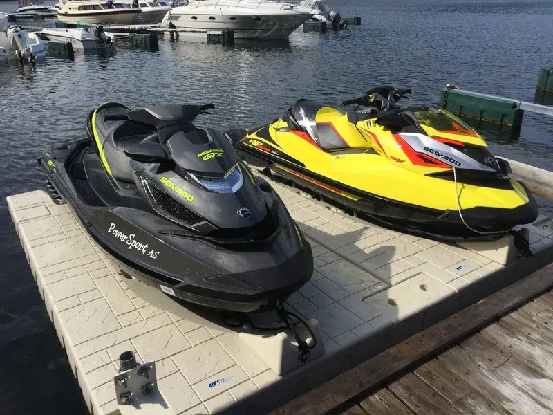 Slide: The Image of Wave Armor Jet Docks 2025 - 22