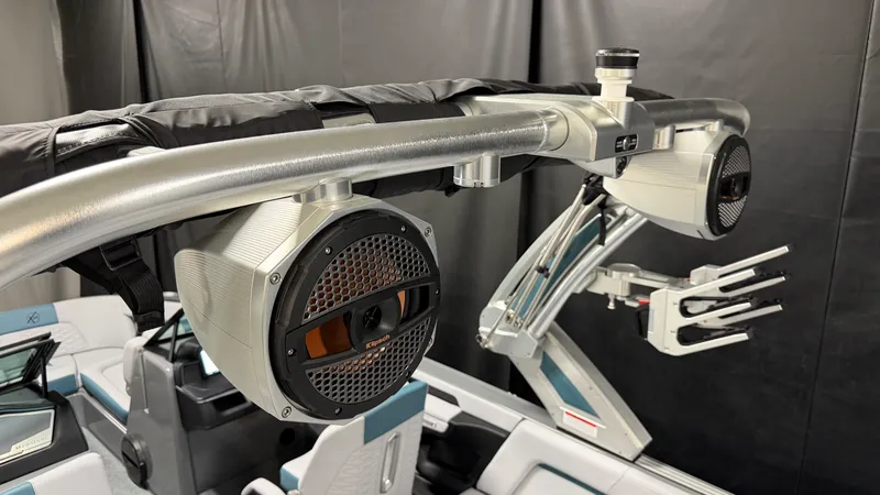 Slide: The Image of Mastercraft X24 2025 - 104