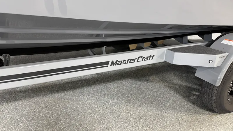 Slide: The Image of Mastercraft X24 2025 - 109