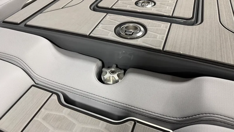Slide: The Image of Mastercraft X24 2025 - 25
