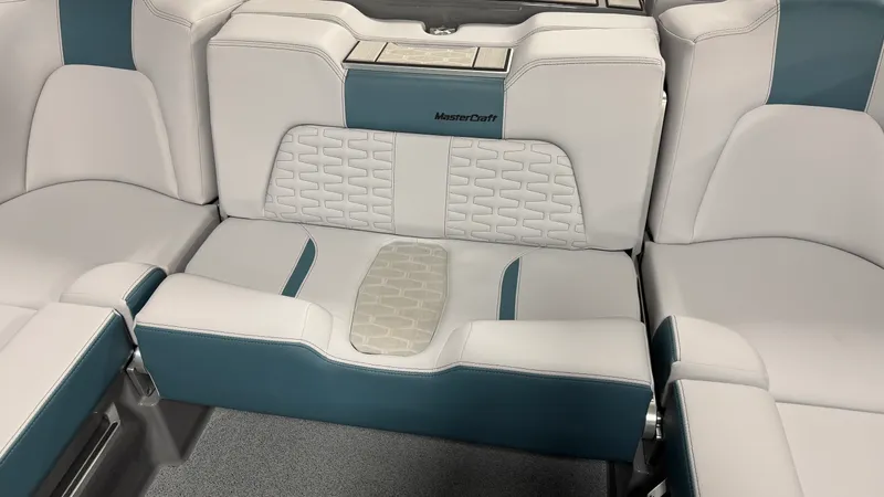 Slide: The Image of Mastercraft X24 2025 - 27