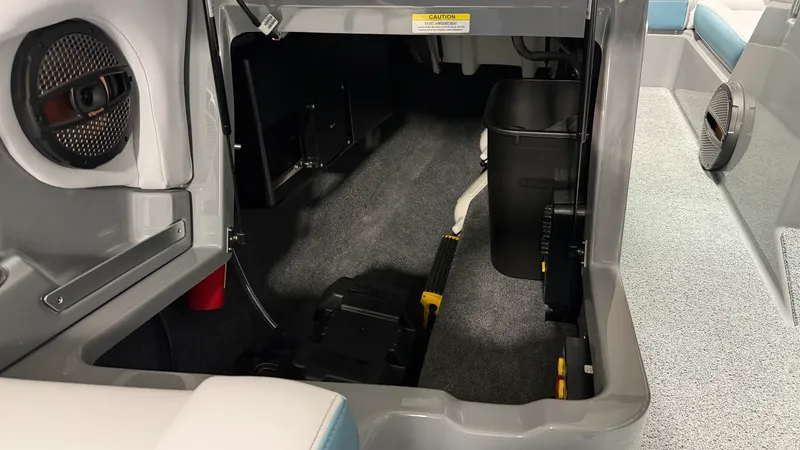 Slide: The Image of Mastercraft X24 2025 - 55