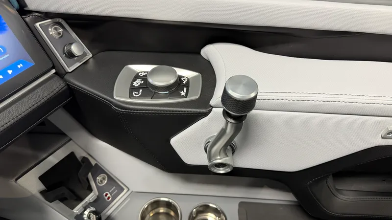 Slide: The Image of Mastercraft X24 2025 - 71