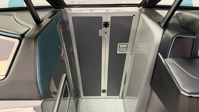 Slide: The Image of Mastercraft X24 2025 - 86