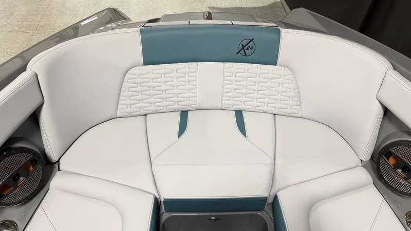 Slide: The Image of Mastercraft X24 2025 - 91