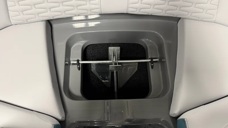 Slide: The Image of Mastercraft X24 2025 - 94