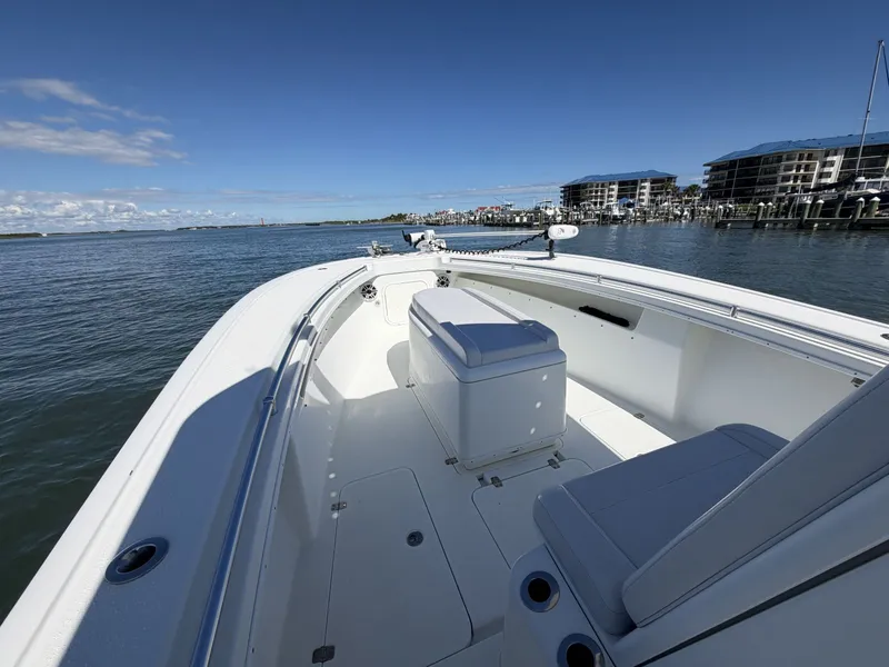 Slide: The Image of Yellowfin 32 Offshore 2010 - 37