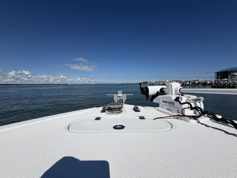 Slide: The Image of Yellowfin 32 Offshore 2010 - 42