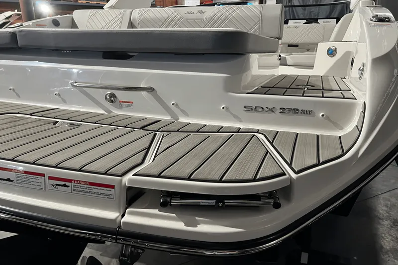 Slide: The Image of Sea Ray SDX 270 Surf 2025 - 5