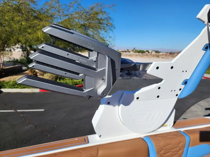 Slide: The Image of Malibu 24 MXZ 2026 - 26