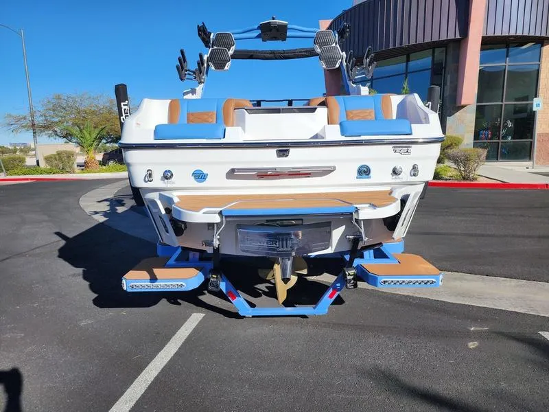 Slide: The Image of Malibu 24 MXZ 2026 - 20