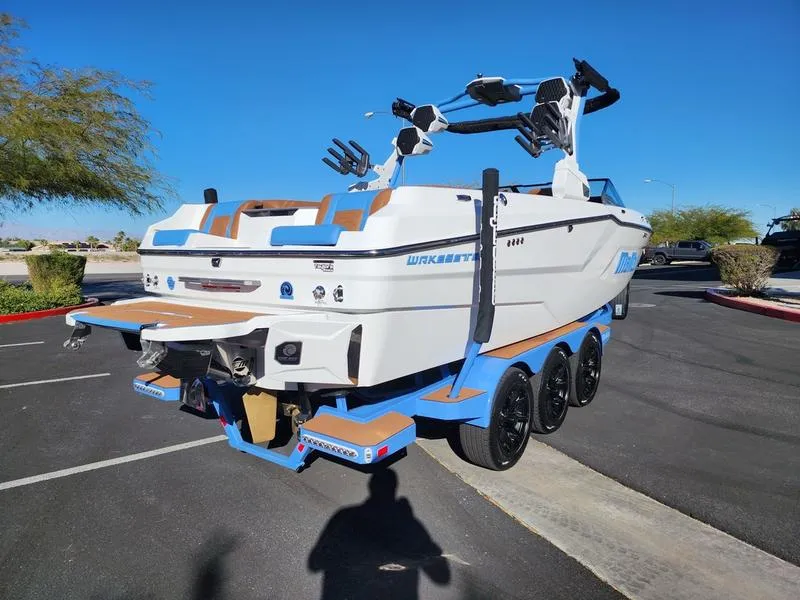 Slide: The Image of Malibu 24 MXZ 2026 - 9