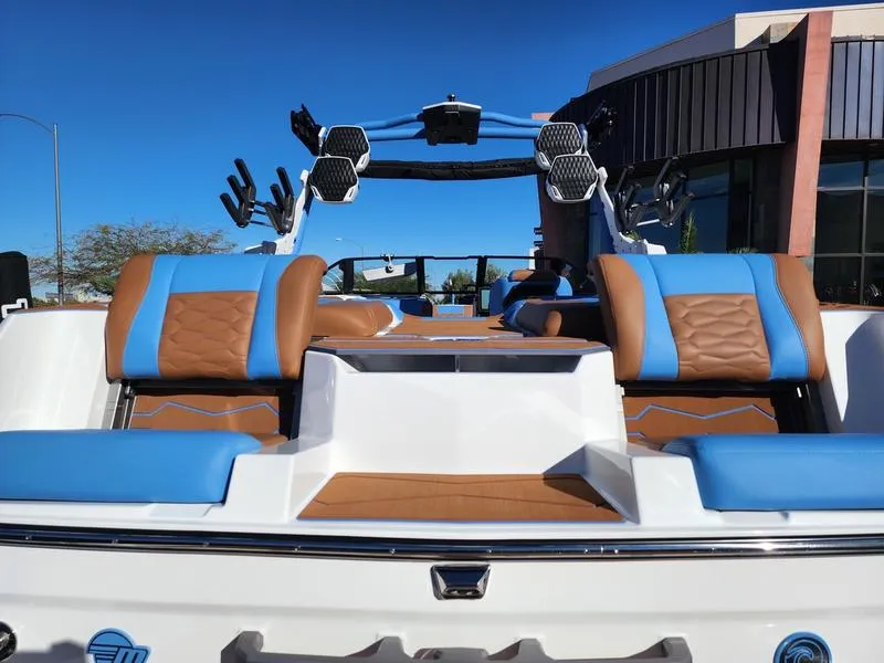 Slide: The Image of Malibu 24 MXZ 2026 - 22