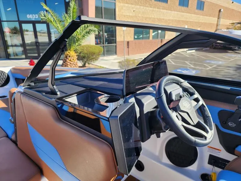 Slide: The Image of Malibu 24 MXZ 2026 - 28