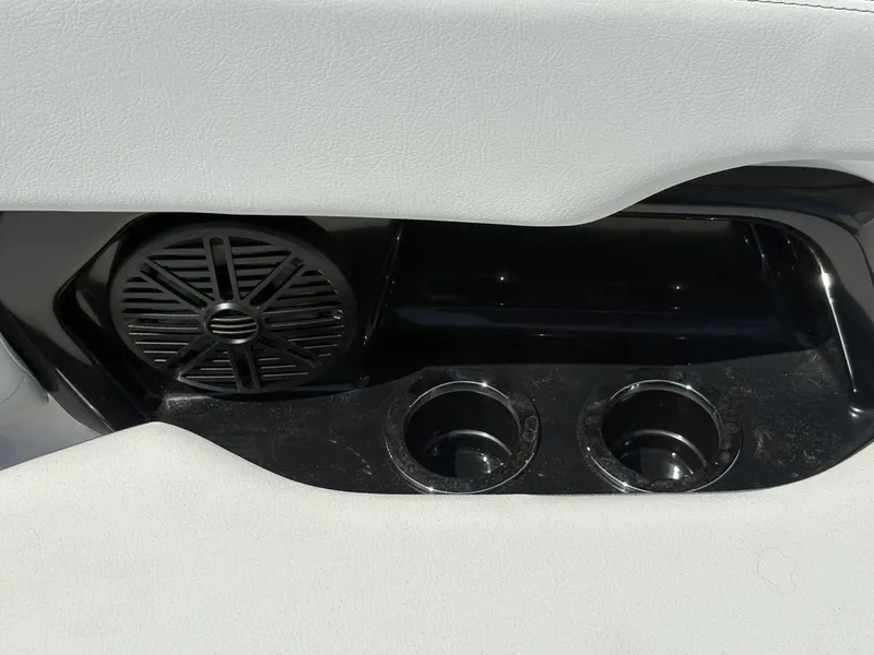Slide: The Image of Yamaha AR250 2026 - 20